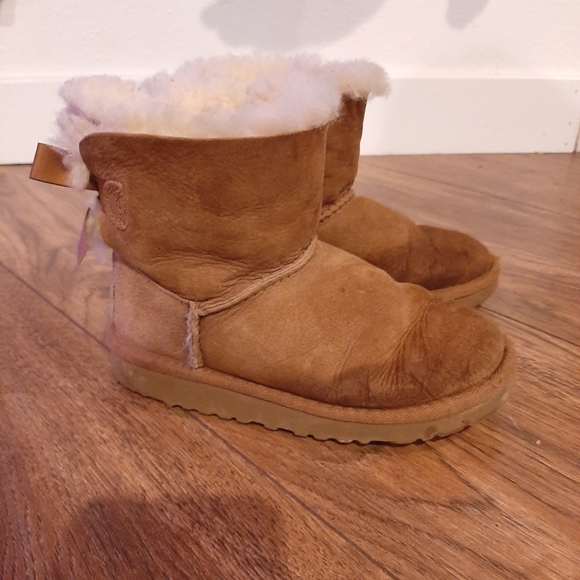 UGG Other - UGG Little Girl Bow Booties